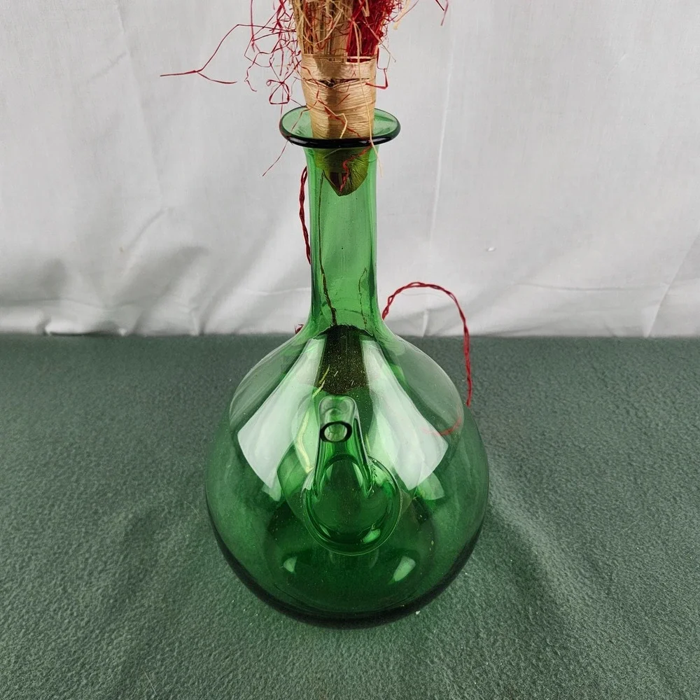 HAND BLOWN GREEN GLASS WINE DECANTER MADE IN ITALY 11